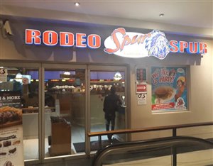 Rodeo Spur - Claremont (Halaal)