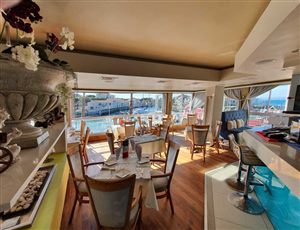 Mauro's Restaurant